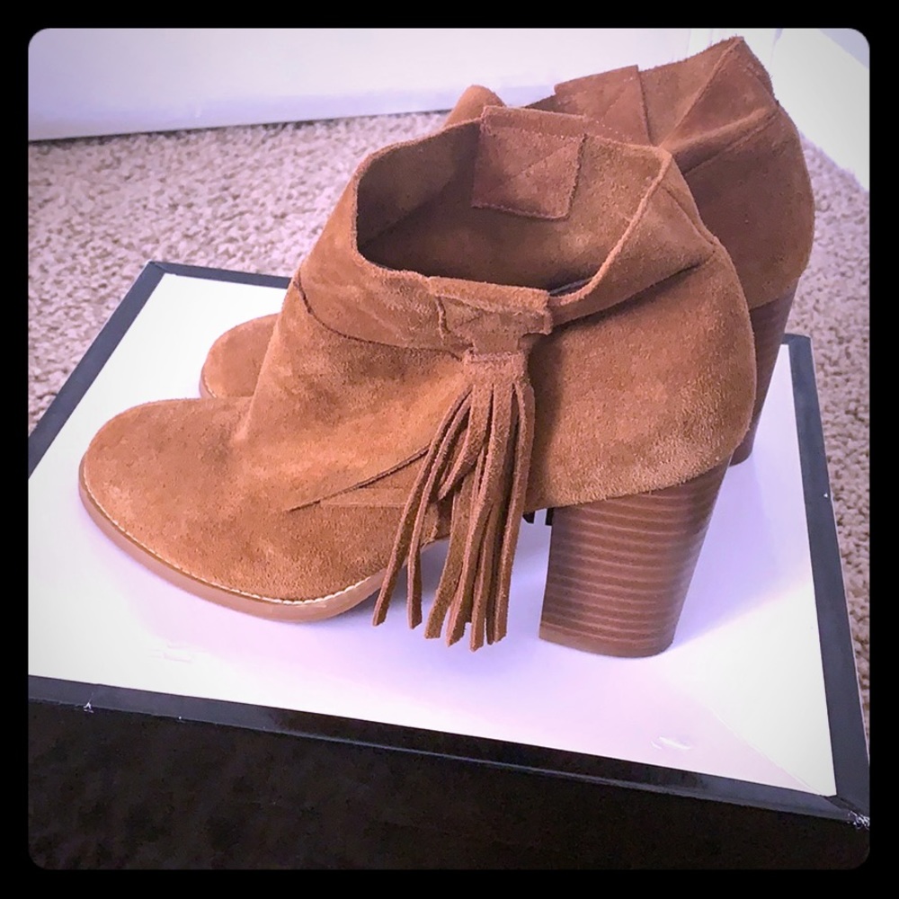 Crown Vintage Faux Suede Fringe Booties